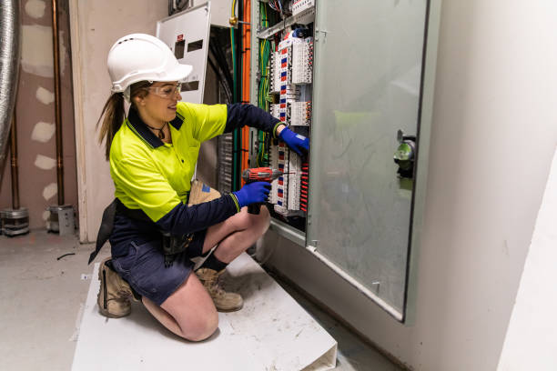 Best Local Electrician Companies  in Greens Farms, CT